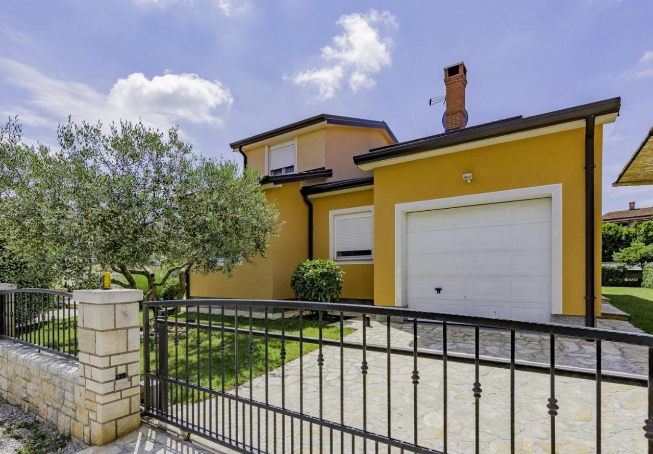 Apartment Bozica House With *