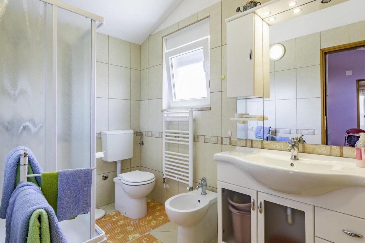 Apartment Bozica House With *